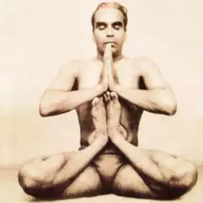 BKS Iyengar Yoga